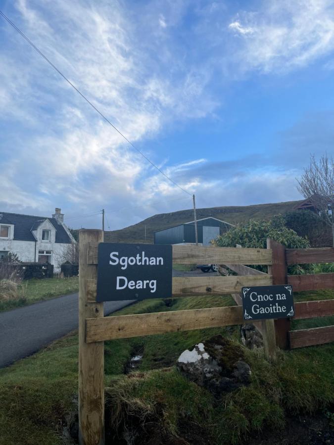 Sgothan Dearg Portree Luaran gambar